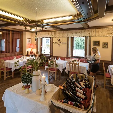 Отель Wirtshaus Meissl 3*
